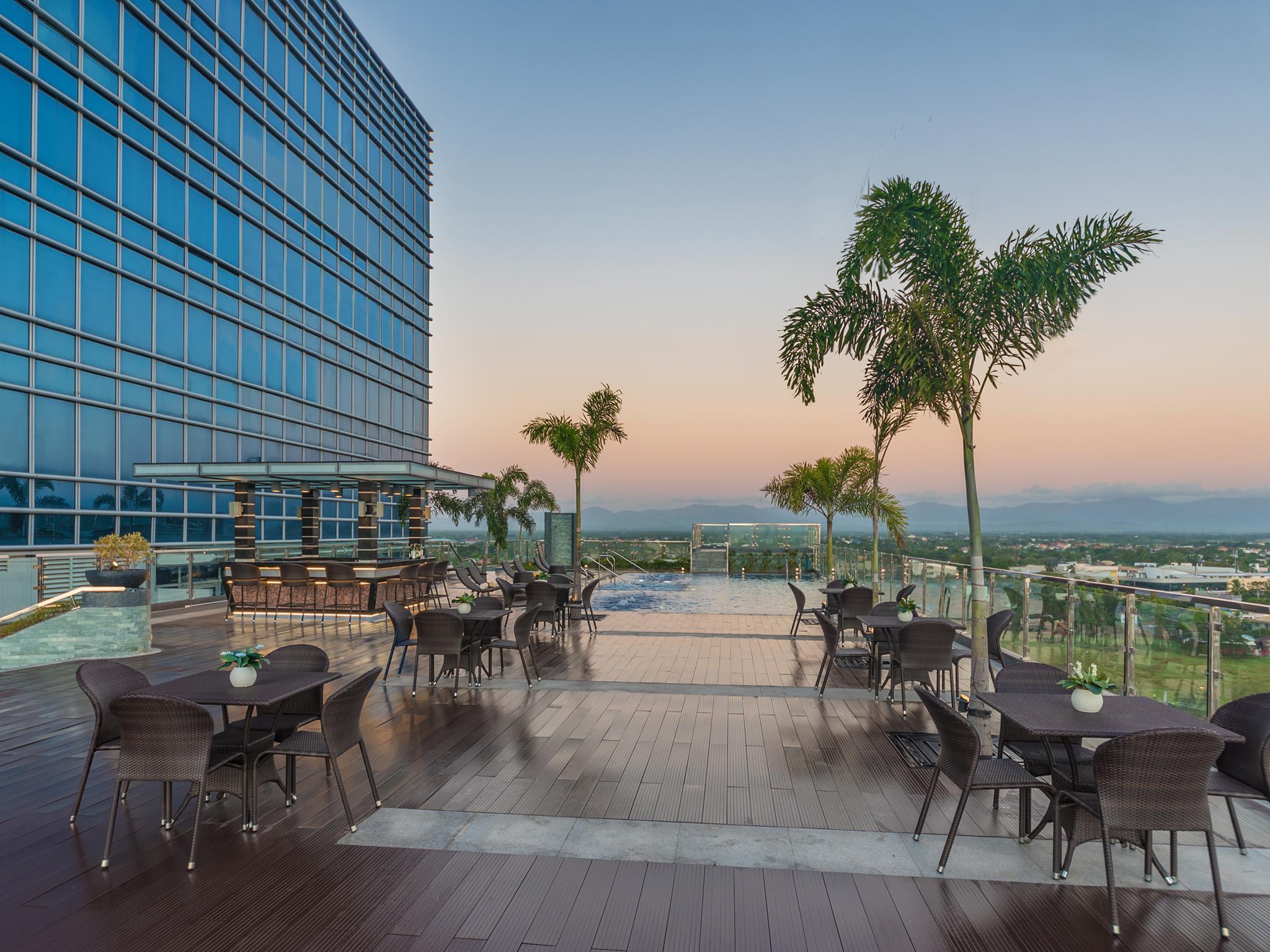 Richmonde Hotel Iloilo Exterior foto
